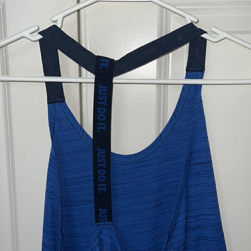 NIKE Elastika Tank - Picture 6 of 8
